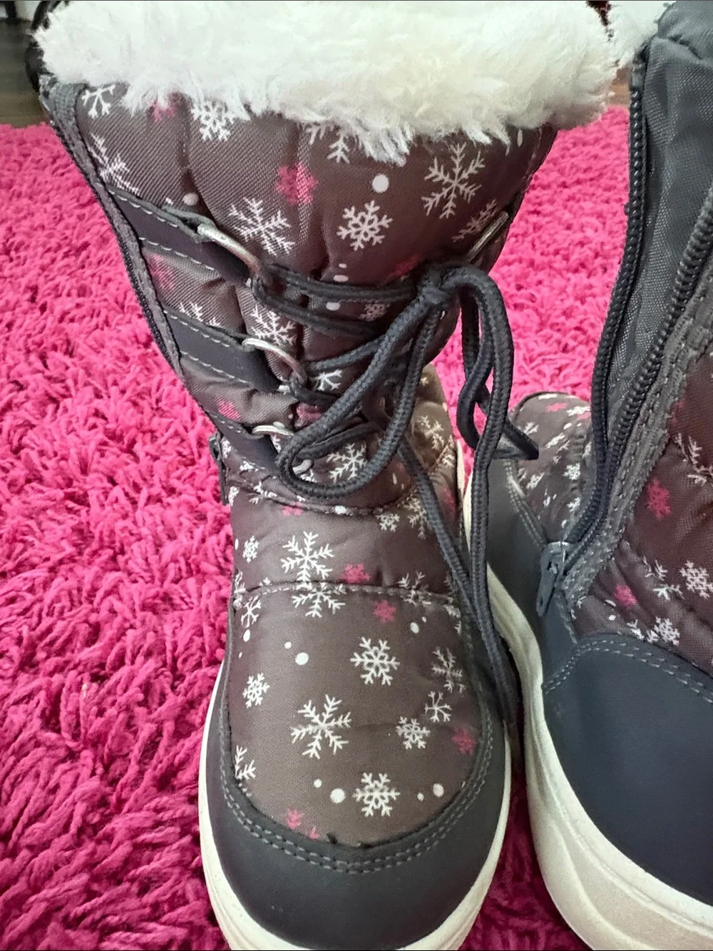 Girls Gray Snowflake Winter Boots with Faux Fur Trim
